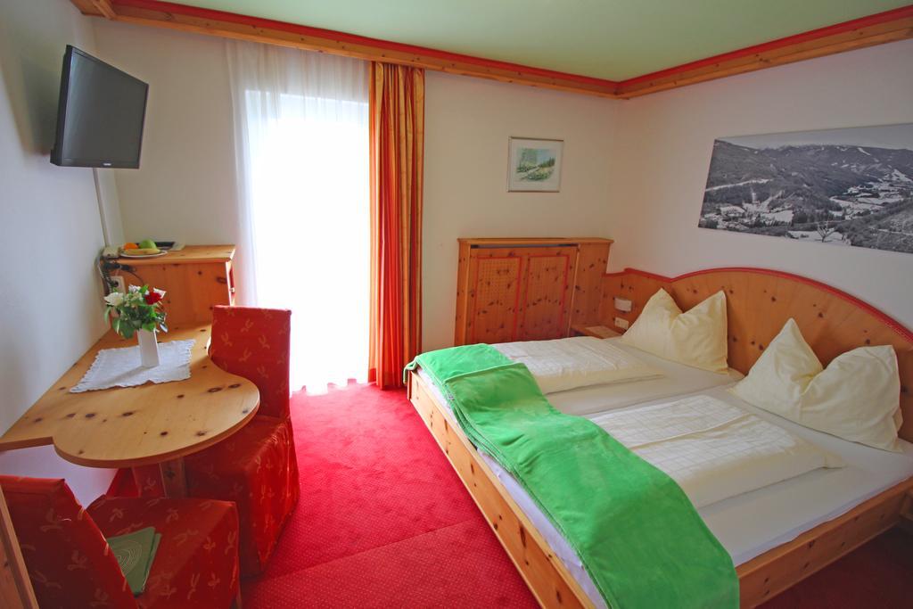 Hotel Kaeferhube Murau Quarto foto